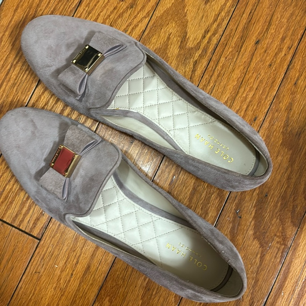 New never worn Cole haan loafers pink size 9